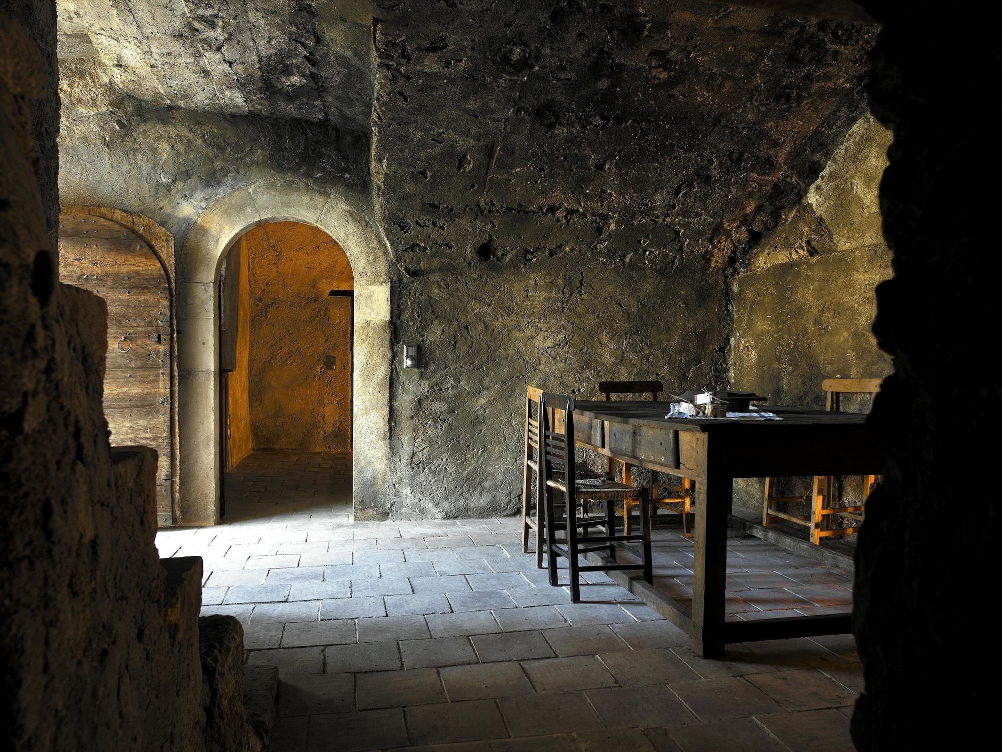Sextantio Albergo Diffuso Санто Стефано ди Сесанио Екстериор снимка