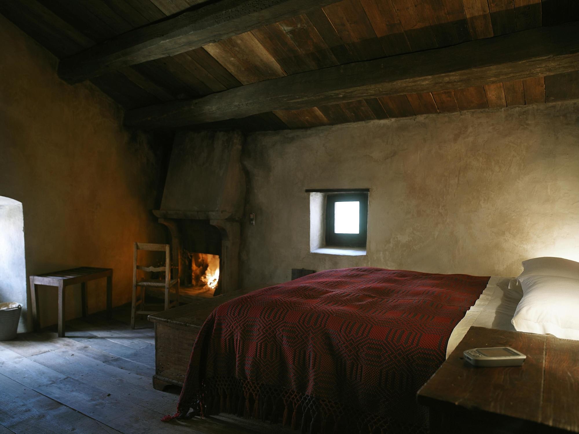 Sextantio Albergo Diffuso Санто Стефано ди Сесанио Екстериор снимка